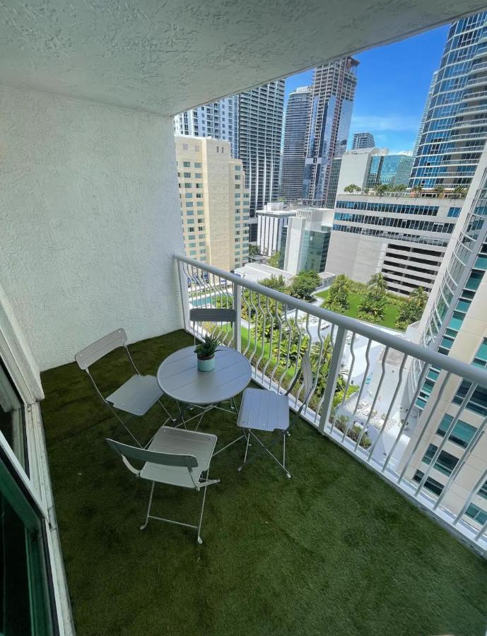 Studios In Brickell With Pool, Gym, Free Parking And Game Room Маямі Екстер'єр фото